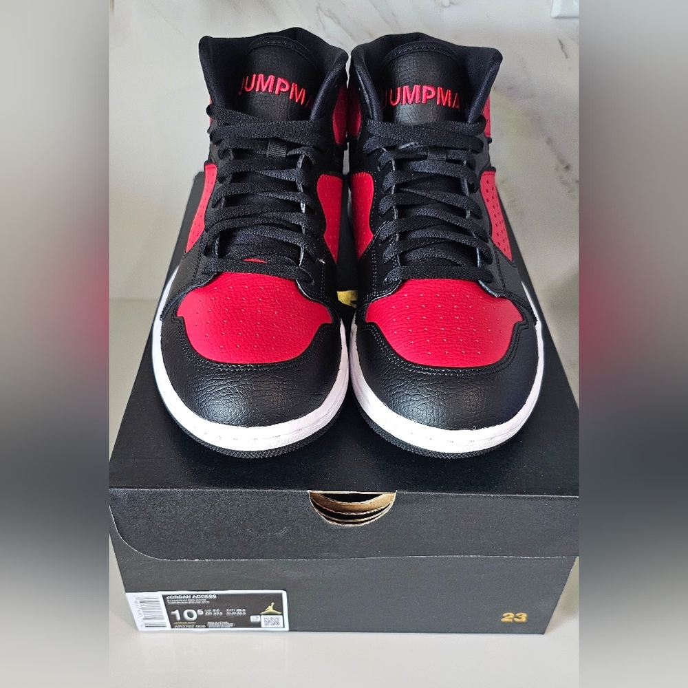 New In Box Air Jordan Access Black Red Men's 10.5